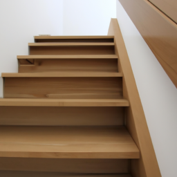 Escalier en Bois : Alliance Parfaite entre Tradition et Modernité pour un Intérieur Accueillant Avon